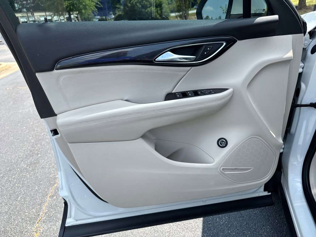 Used 2023 Buick Envision Preferred FWD image 17
