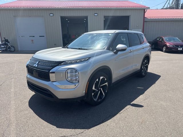 Used 2022 Mitsubishi Outlander ES AWD/4WD image 7