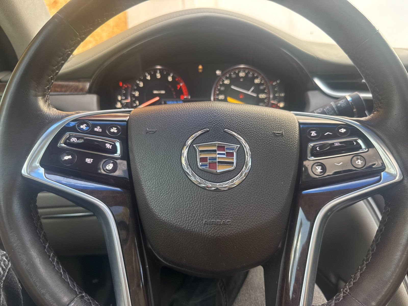 Used 2014 Cadillac XTS Platinum FWD image 22