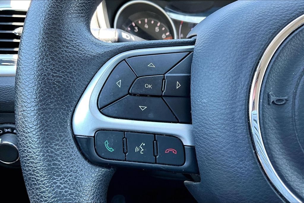 Used 2019 Jeep Compass Sport AWD/4WD image 16
