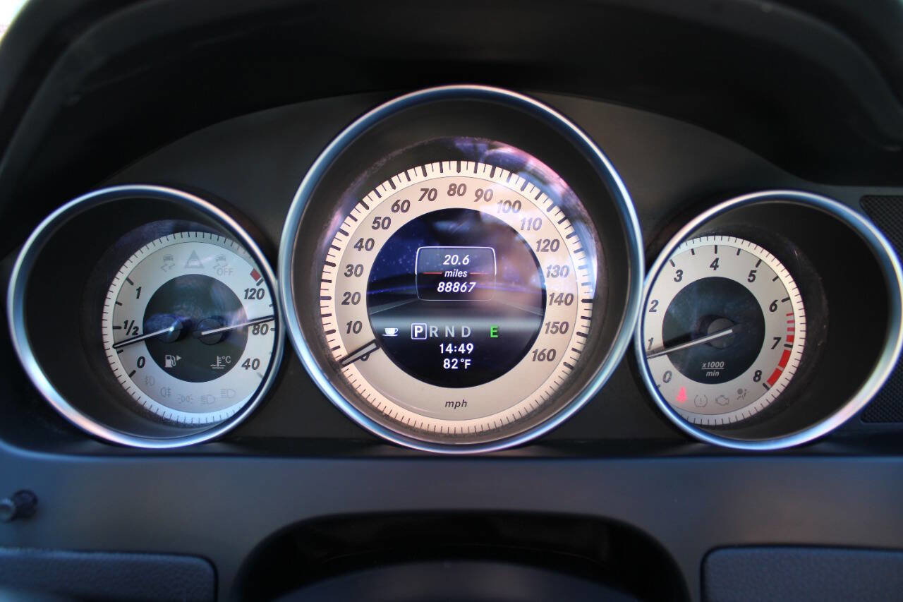 Used 2013 Mercedes-Benz C 250 Sedan image 42