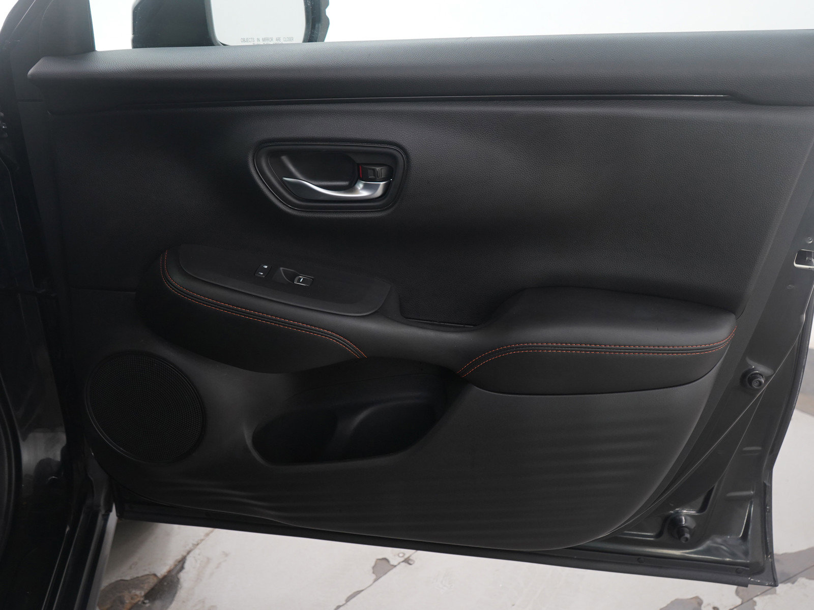 Used 2025 Honda HR-V Sport image 9