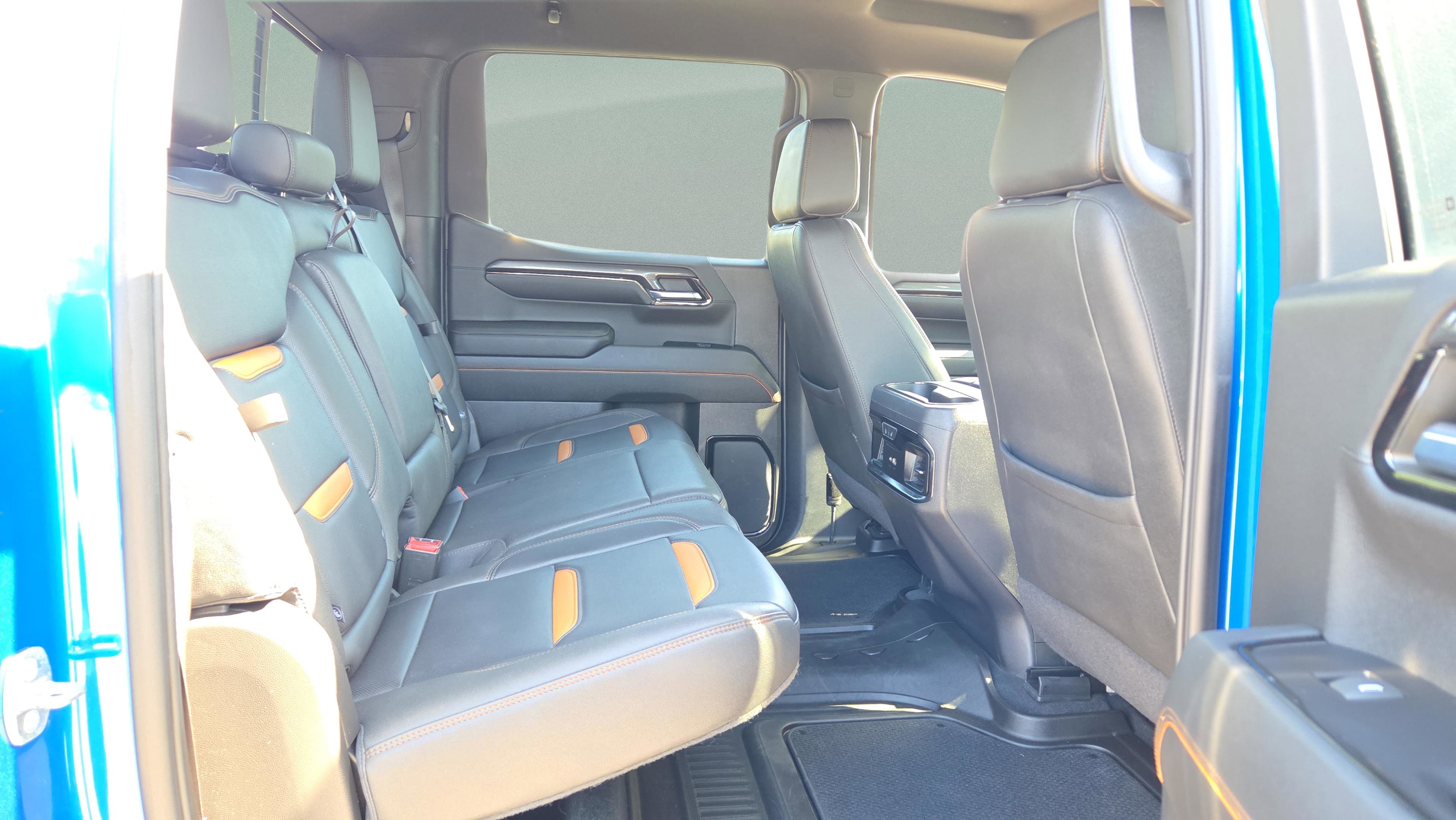 Used 2023 GMC Sierra 1500 AT4 w/ AT4 Premium Package image 14