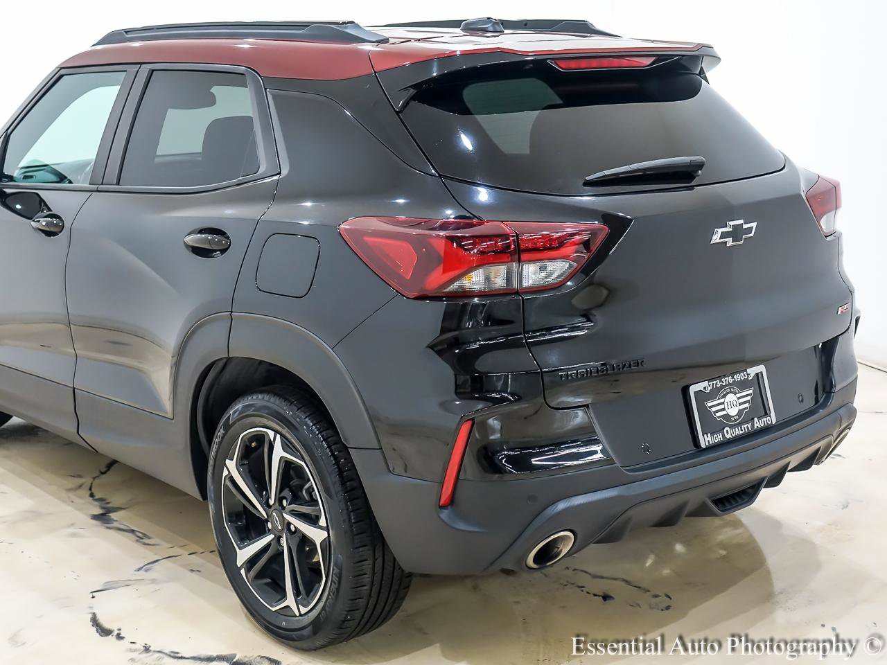 Used 2022 Chevrolet TrailBlazer RS w/ Sun and Liftgate Package image 9