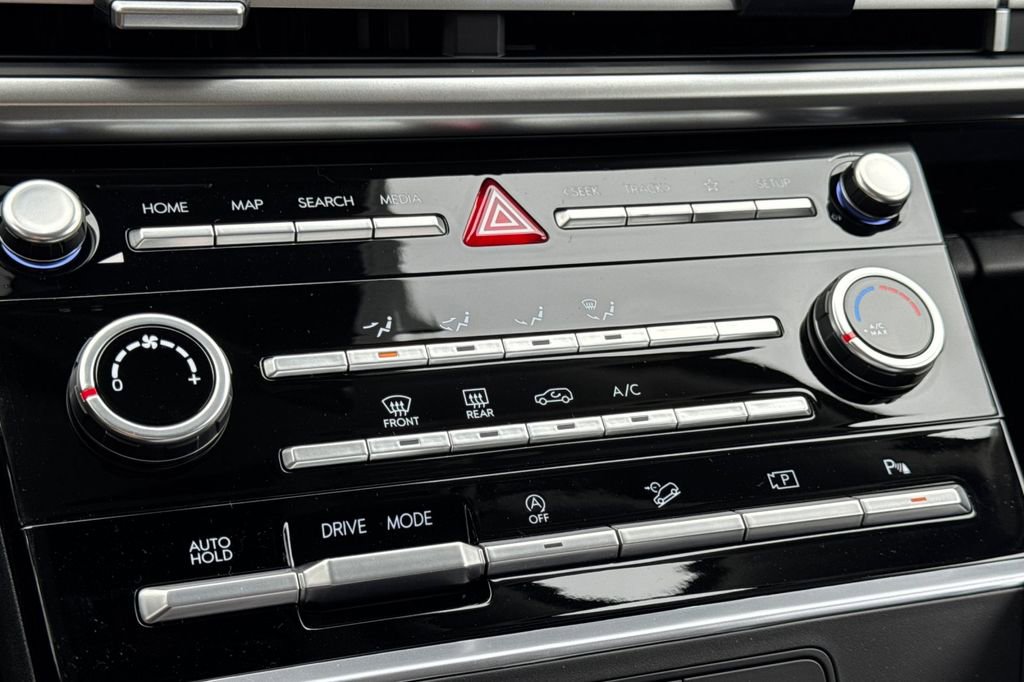 New 2026 Hyundai Santa Fe SE image 17