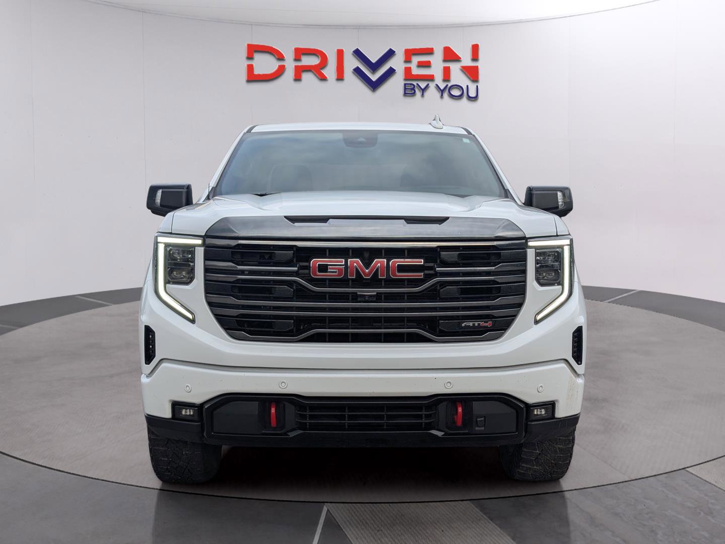 Used 2024 GMC Sierra 1500 AT4 w/ Technology Package image 9