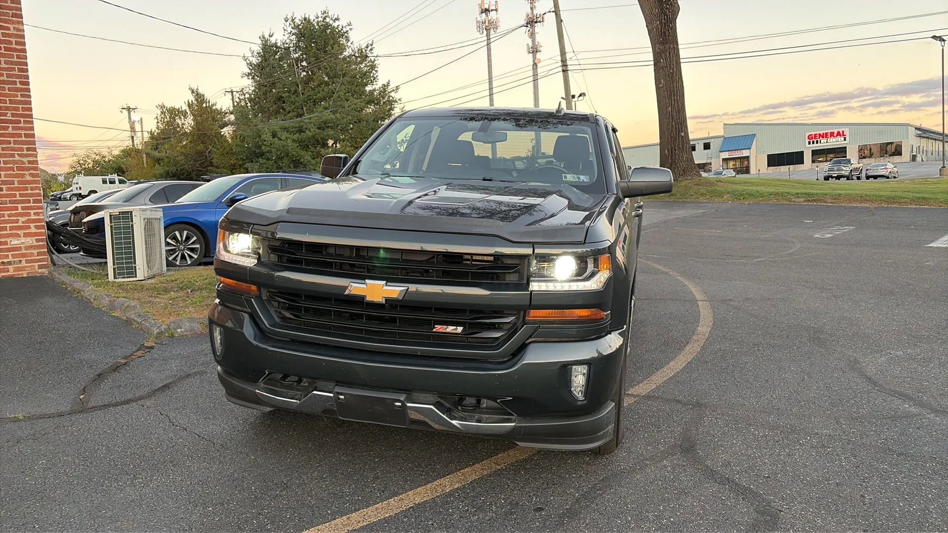 Used 2019 Chevrolet Silverado 1500 LT w/ All Star Edition image 17