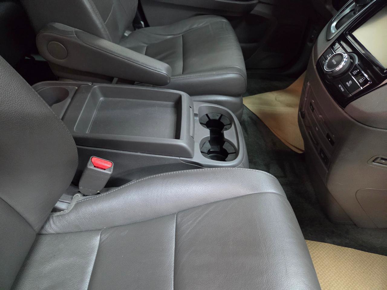 Used 2015 Honda Odyssey EX-L image 10