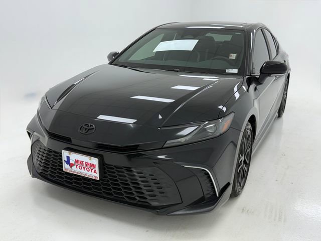 Used 2025 Toyota Camry SE w/ Multimedia Upgrade Package FWD image 4