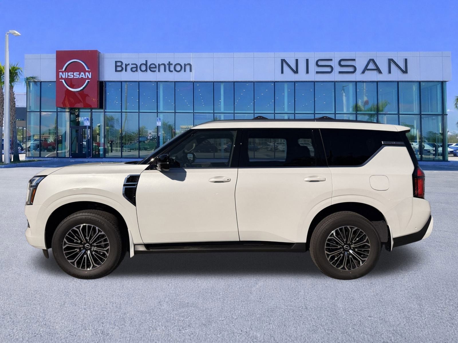 New 2026 Nissan Armada SL image 3