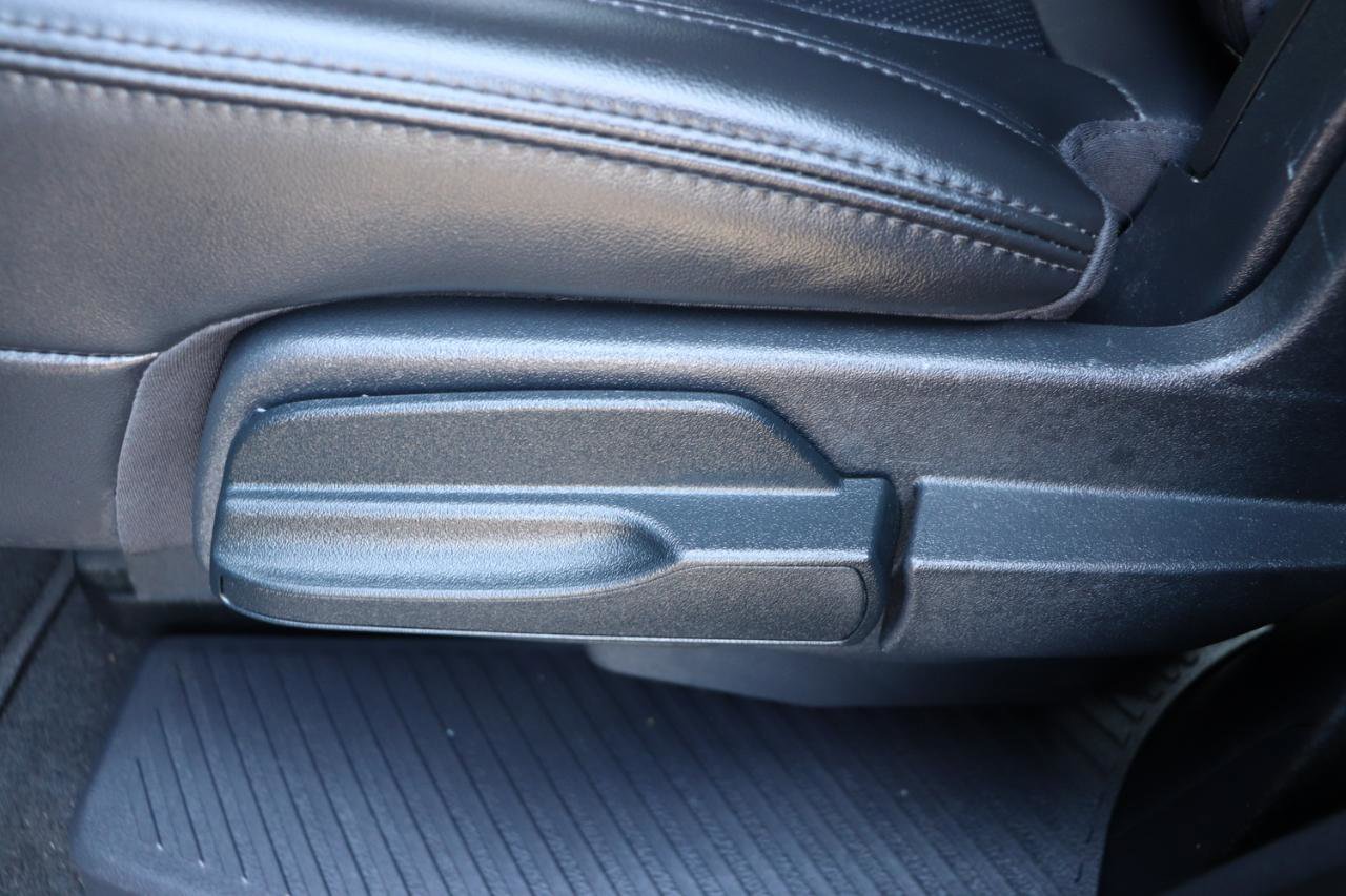 Used 2024 Ford Expedition XLT AWD/4WD image 28