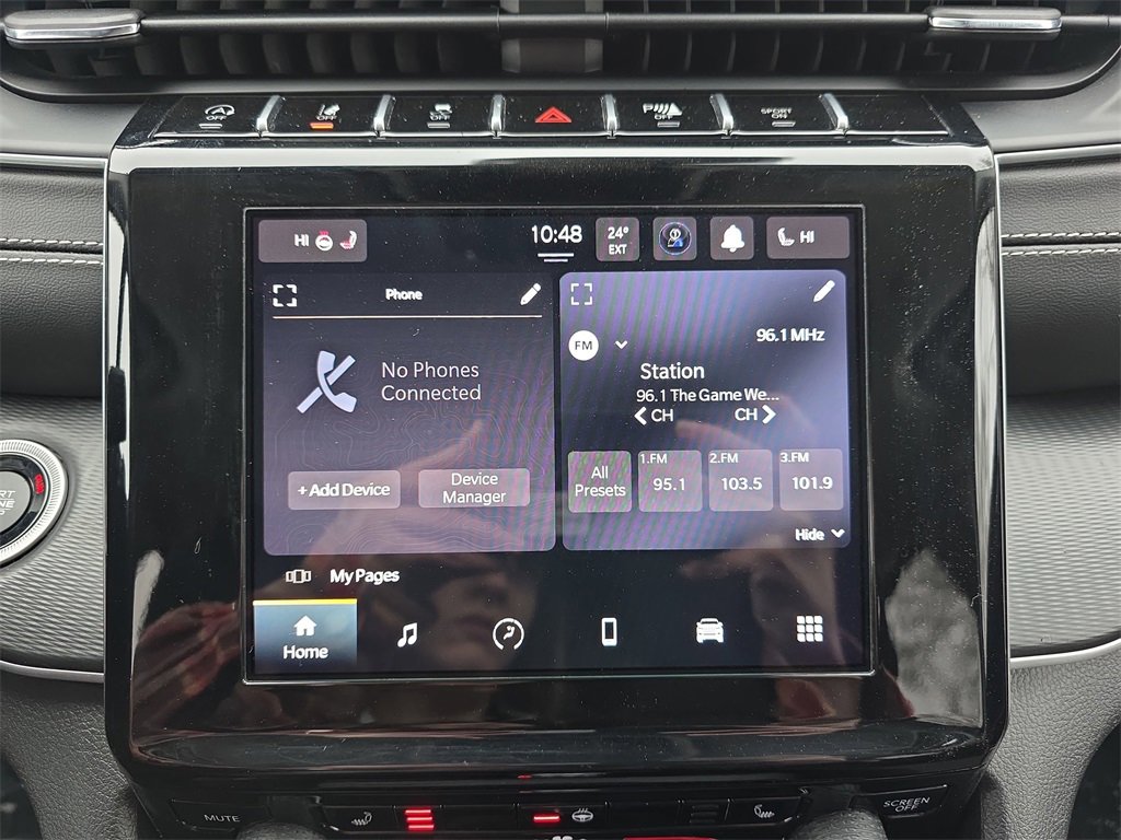 Used 2023 Jeep Grand Cherokee Laredo image 21