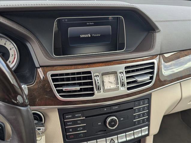 Used 2016 Mercedes-Benz E 400 Sedan image 5