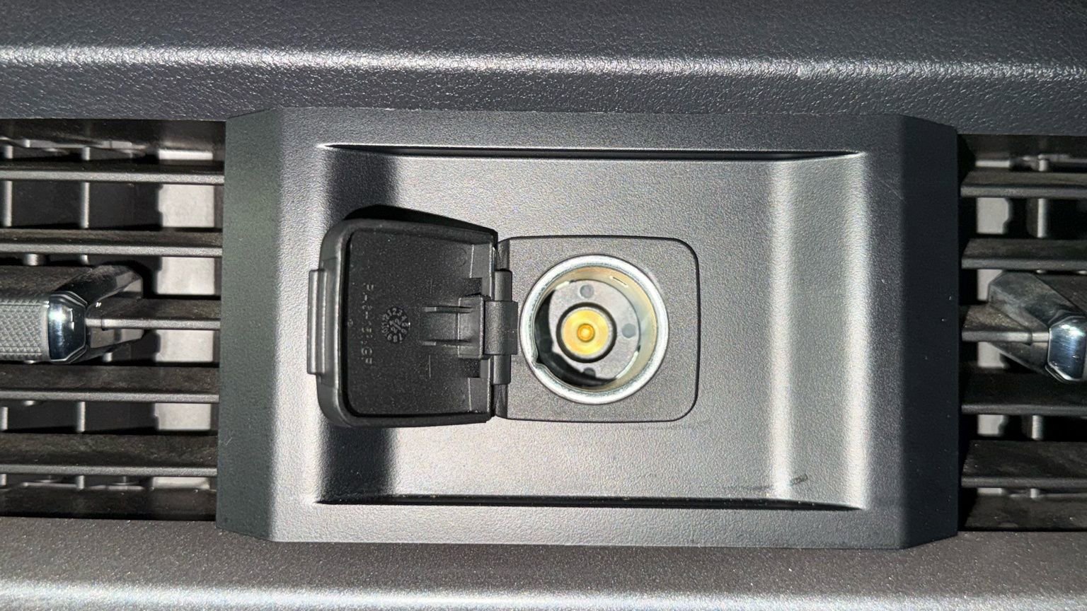 Used 2023 Ford F150 Lariat image 90