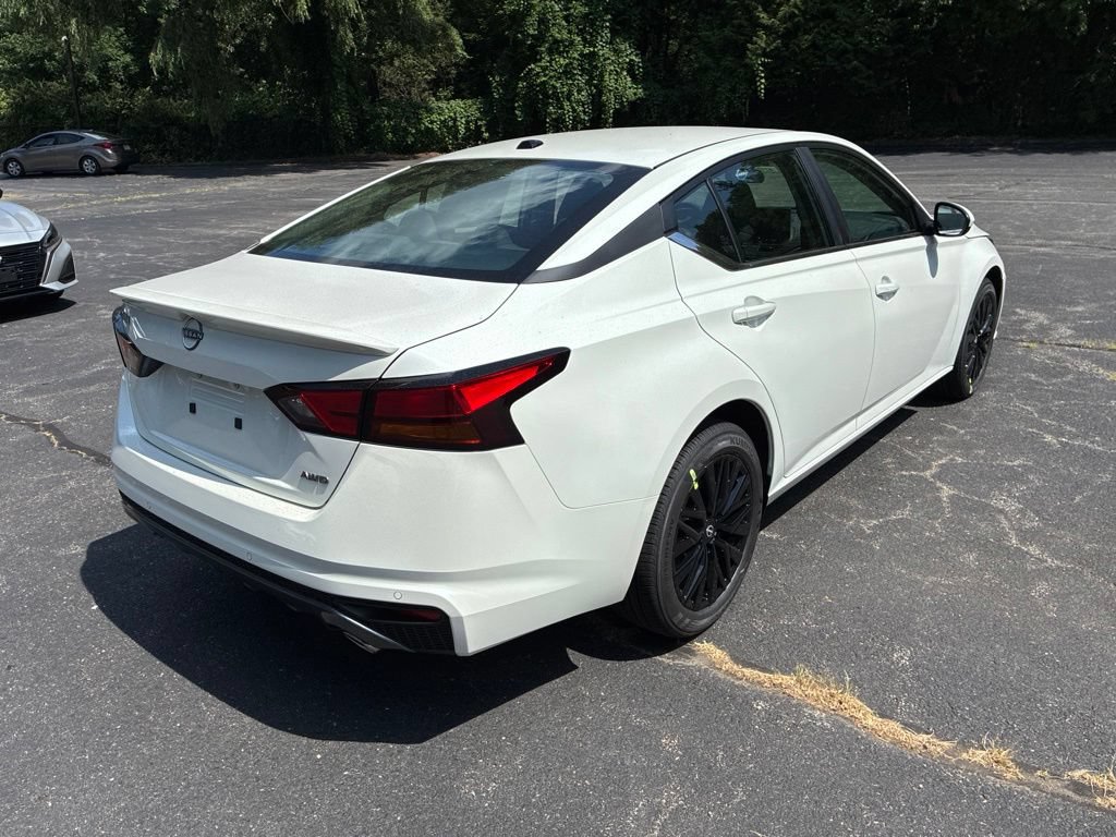 New 2026 Nissan Altima 2.5 SV w/ SV Special Edition Package AWD/4WD image 7