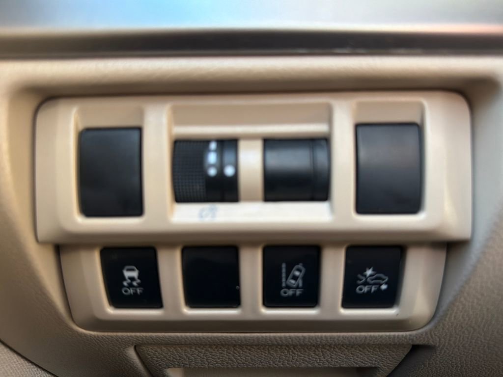 Used 2019 Subaru Outback 2.5i Premium AWD/4WD image 46