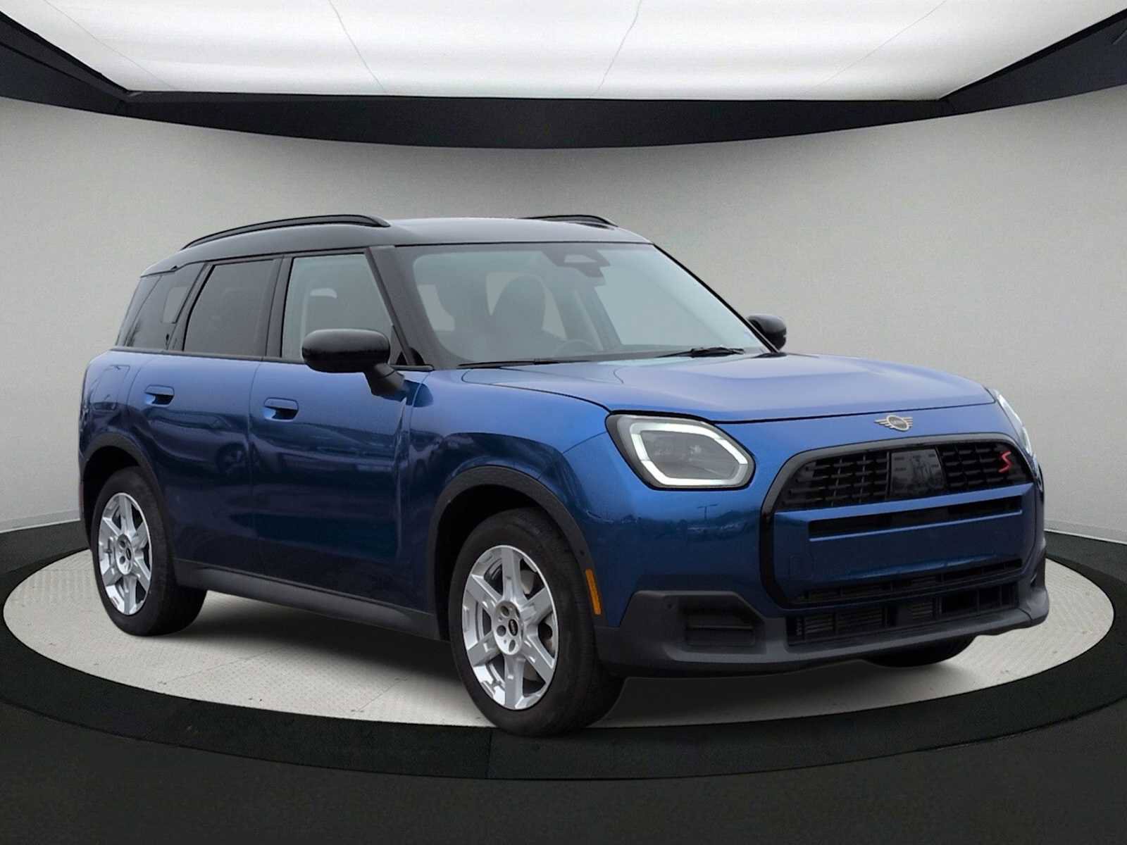 Used 2025 MINI Cooper Countryman S image 2
