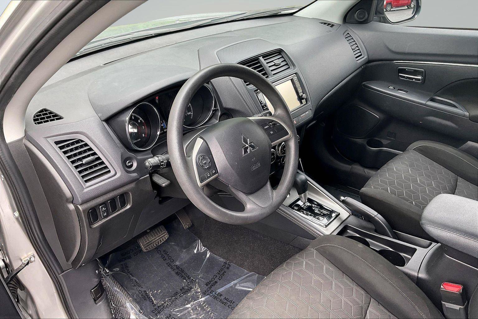 Used 2024 Mitsubishi Outlander Sport ES AWD/4WD image 15