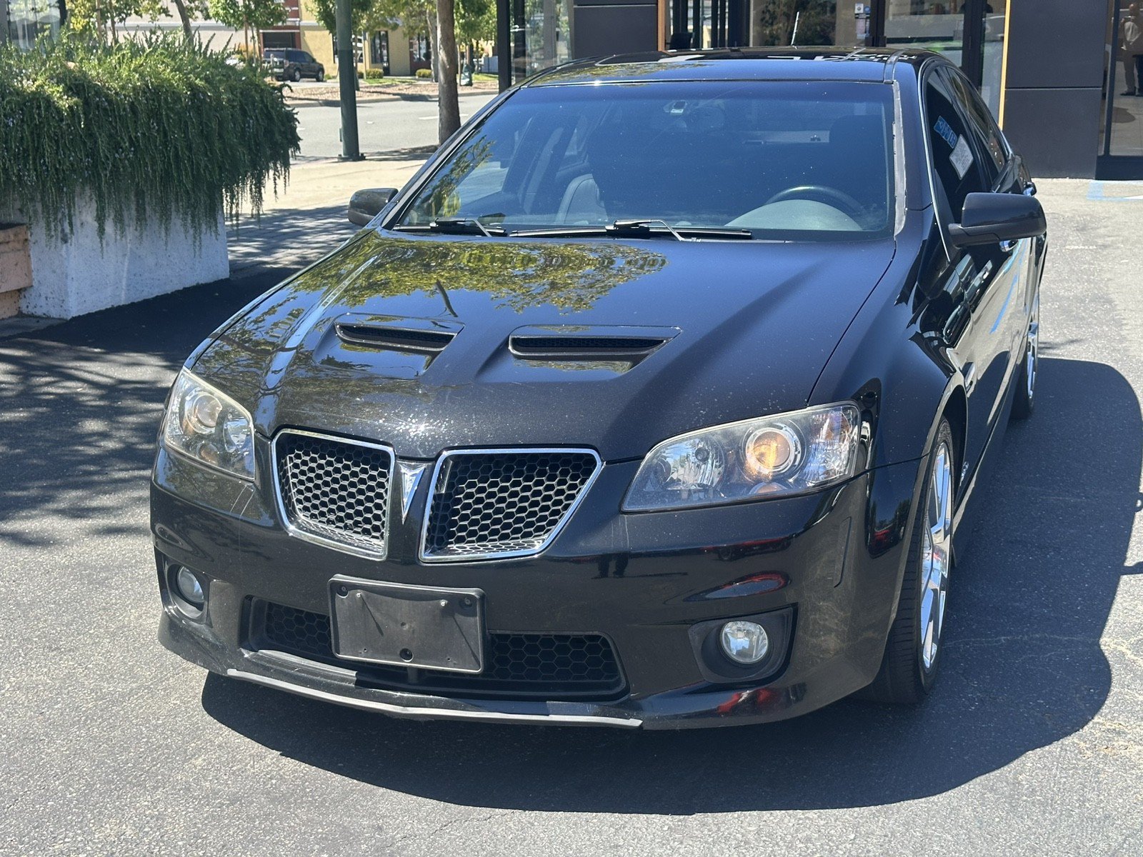 Used 2009 Pontiac G8 GXP RWD image 4