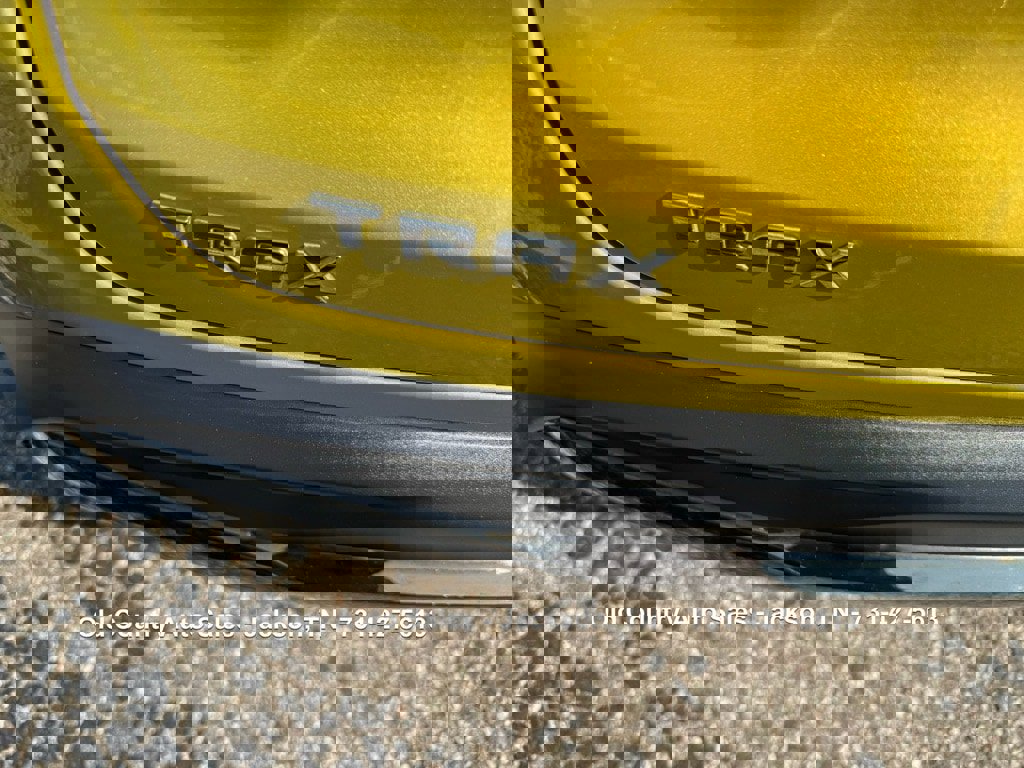 Used 2024 Chevrolet Trax ACTIV w/ Sunroof Package image 13