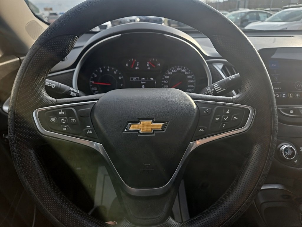 Used 2023 Chevrolet Malibu LT image 15