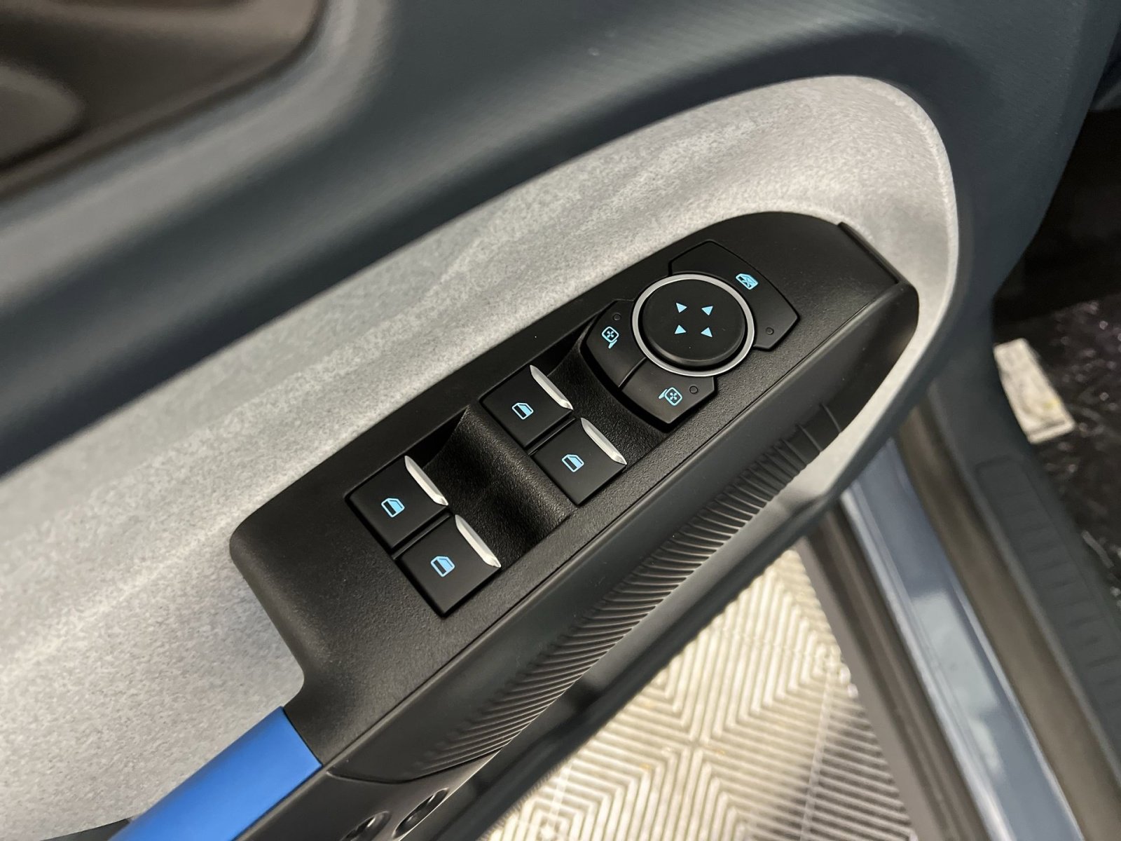 New 2026 Ford Maverick XLT w/ XLT Luxury Package image 15