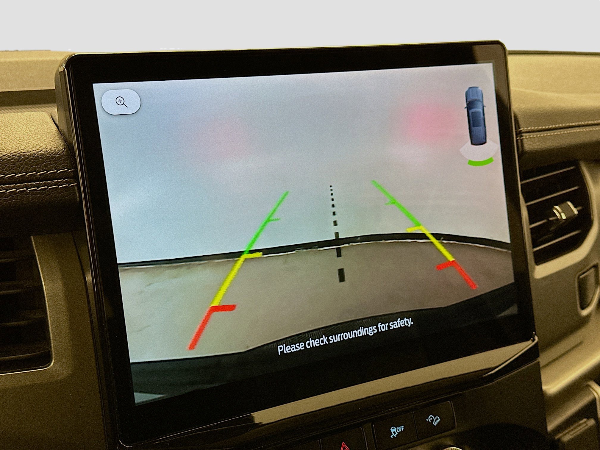 Used 2024 Ford Expedition XLT image 23