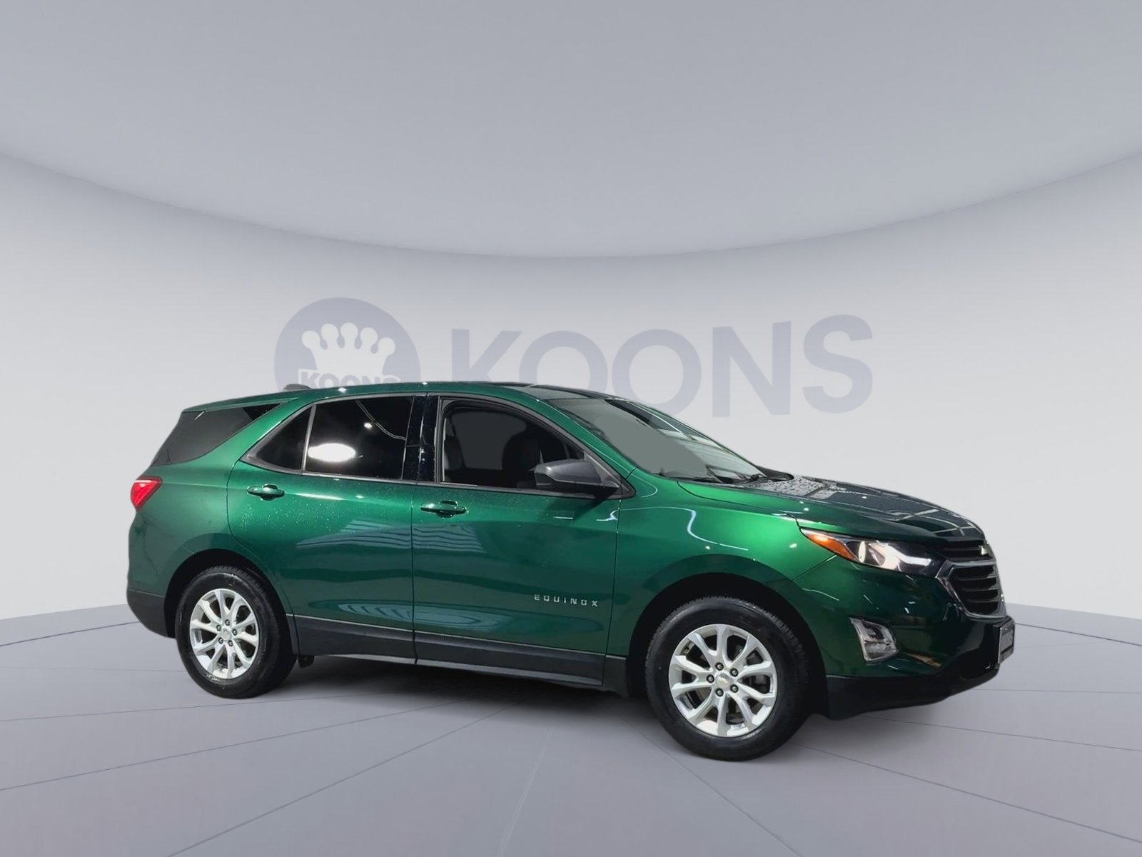 Used 2019 Chevrolet Equinox LS w/ LS Convenience Package image 2