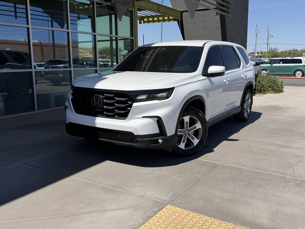 Used 2024 Honda Pilot EX-L image 2