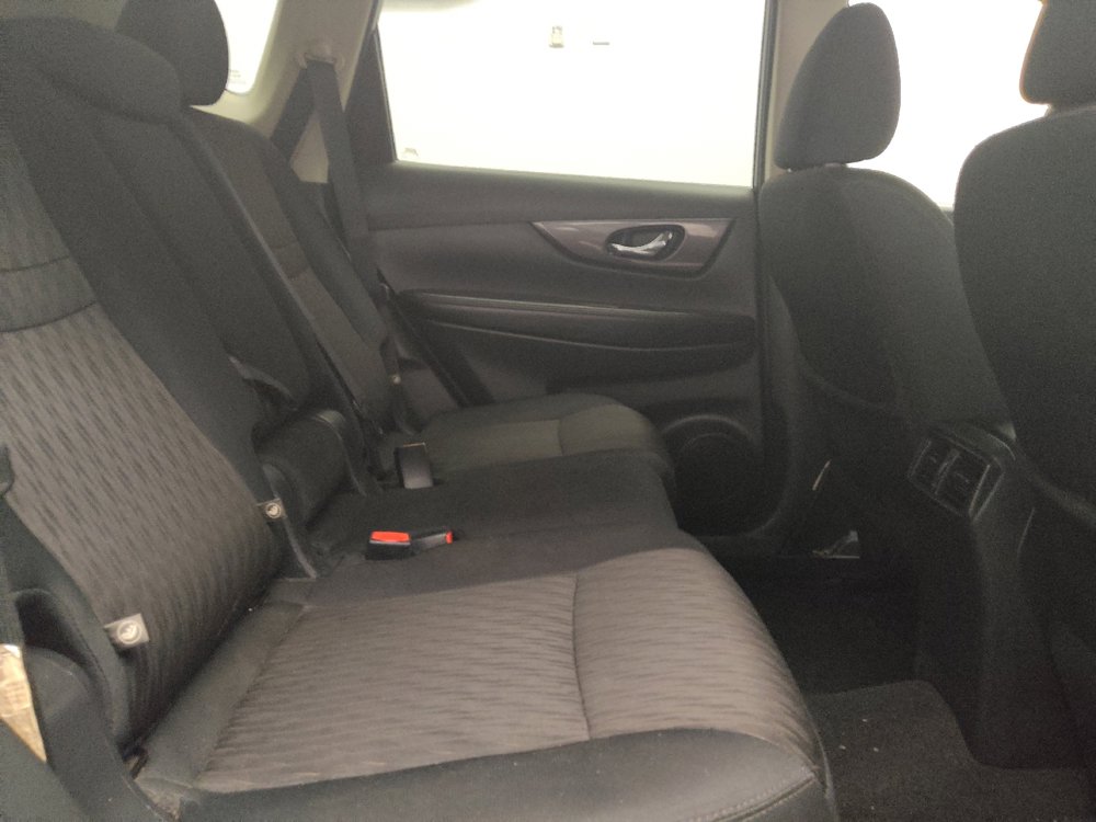 Used 2019 Nissan Rogue S w/ Special Edition Package FWD image 19