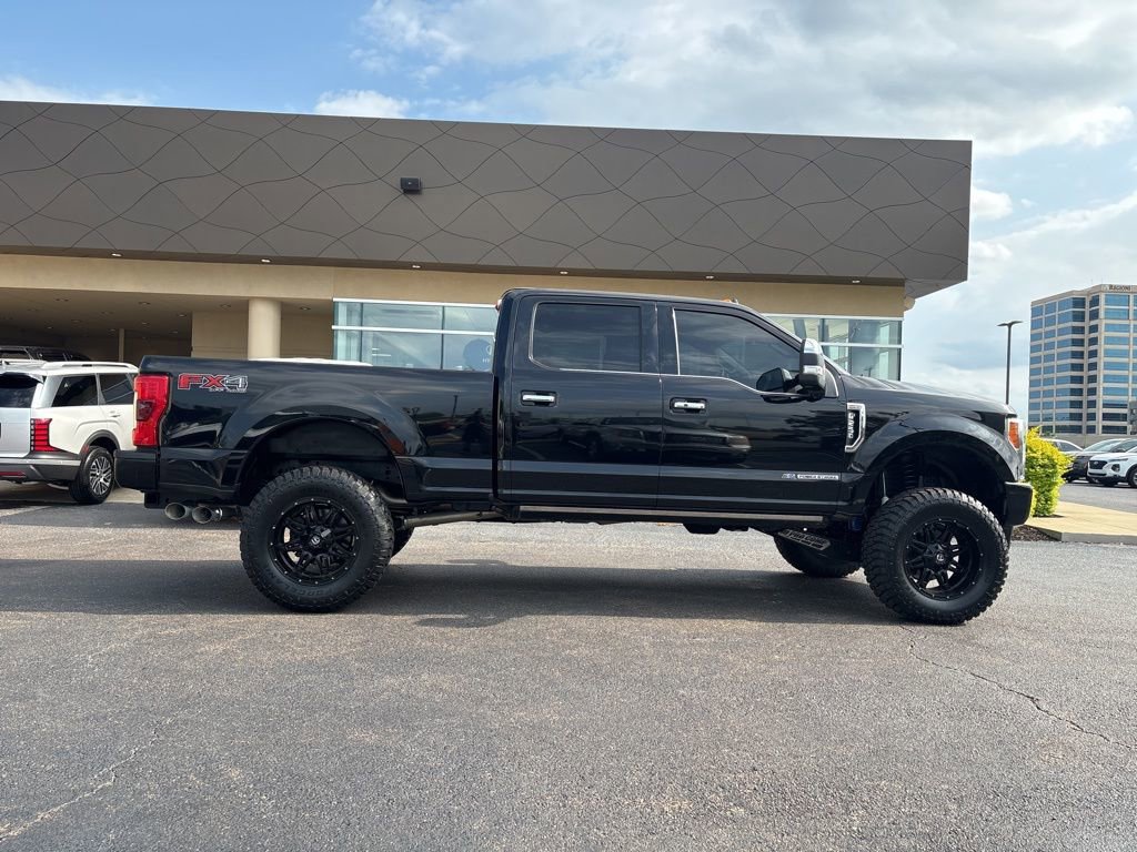 Used 2019 Ford F250 Platinum w/ Platinum Ultimate Package AWD/4WD image 4