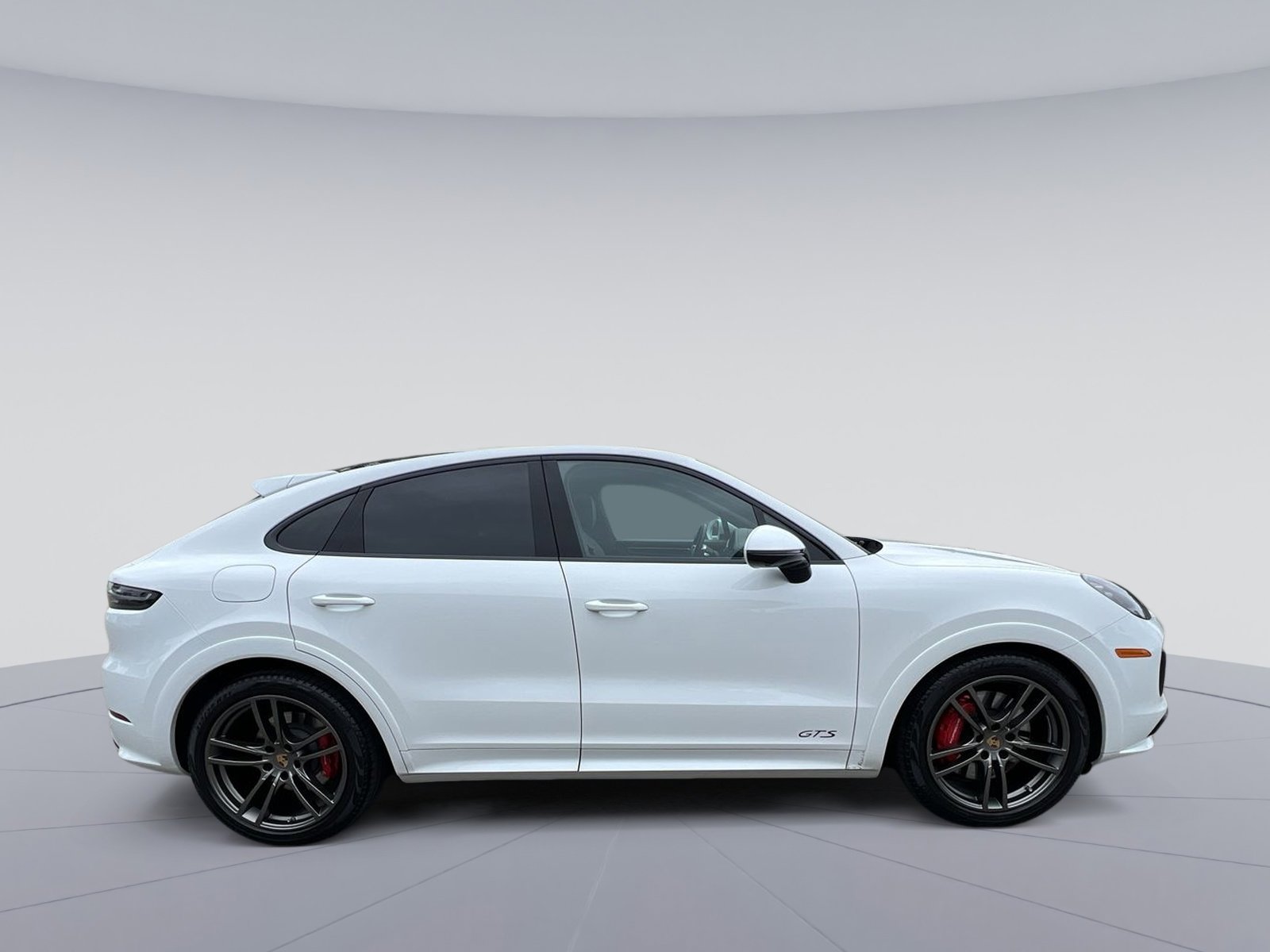 Used 2021 Porsche Cayenne GTS AWD/4WD image 14