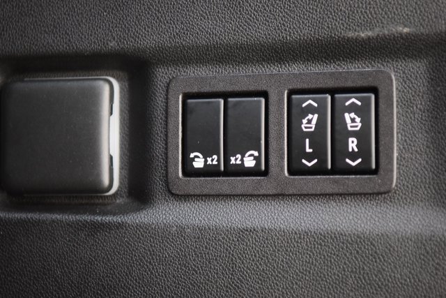 Used 2023 Chevrolet Tahoe Premier image 23