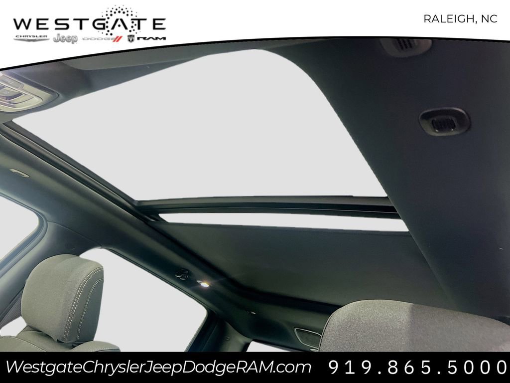 New 2026 RAM 1500 4x4 Crew Cab image 16