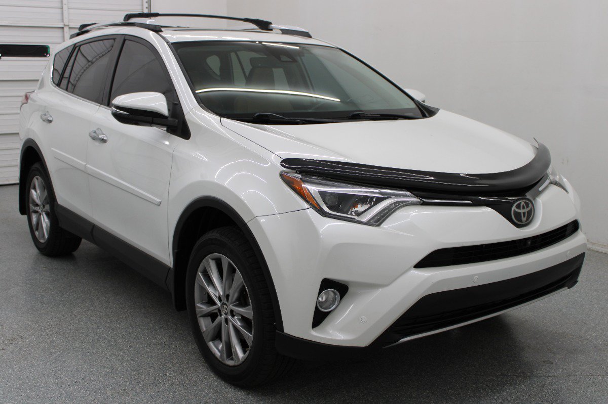 Used 2016 Toyota RAV4 Limited w/ Advanced Technology Package AWD/4WD image 4