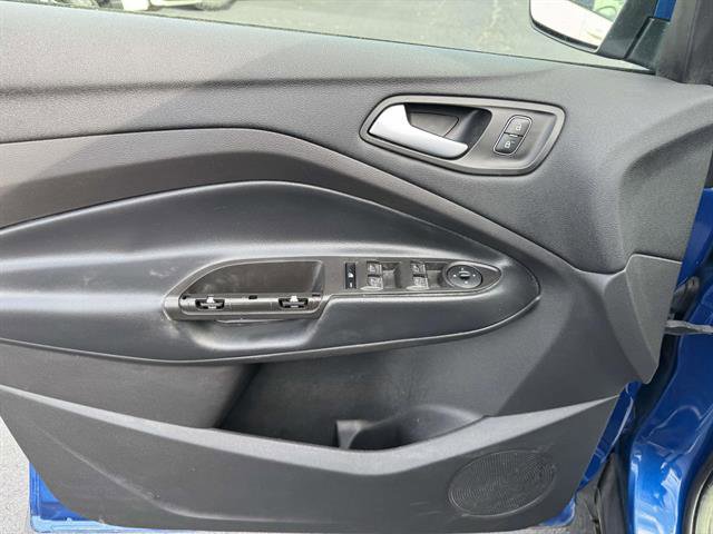 Used 2019 Ford Escape SE image 11