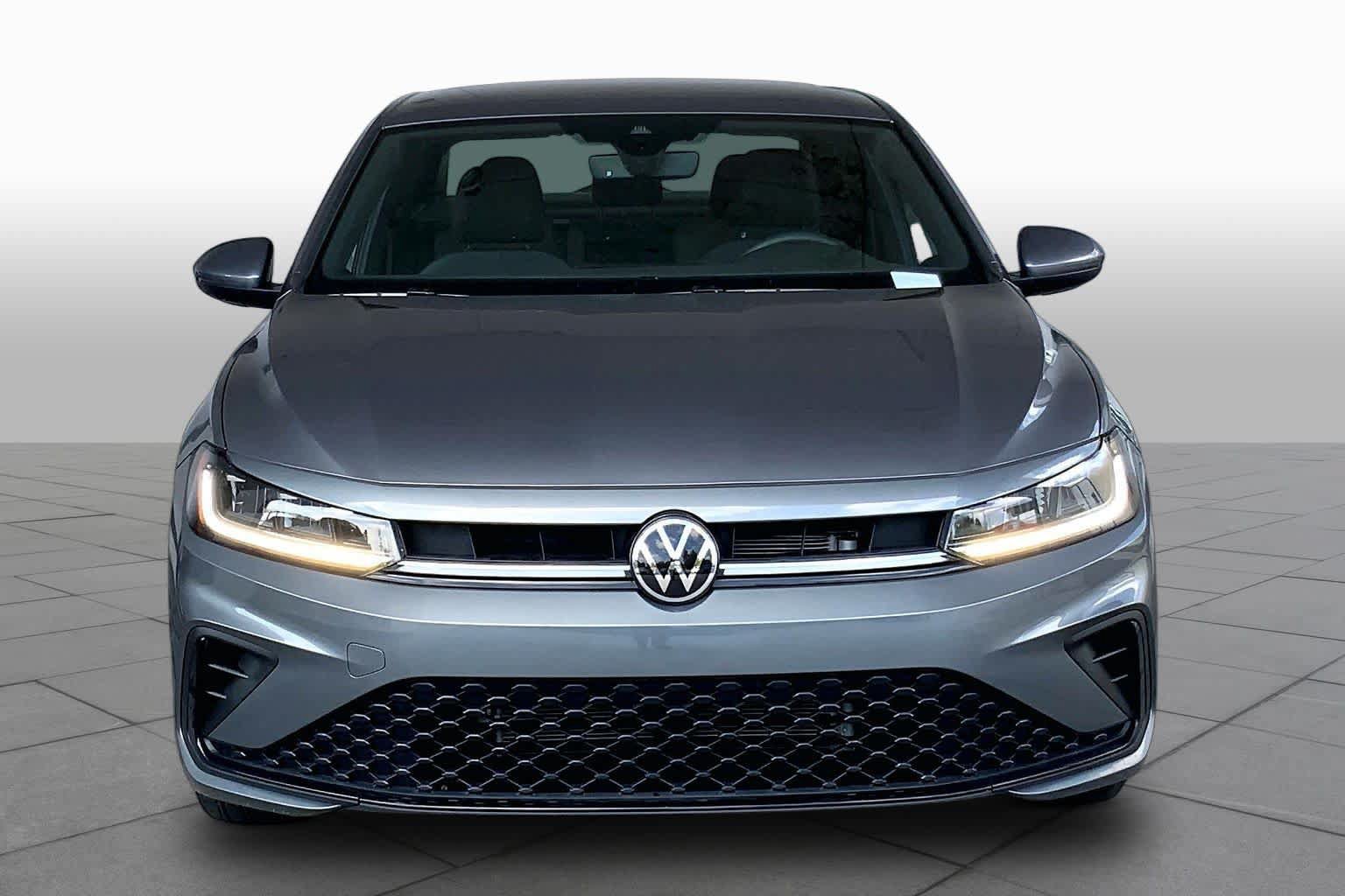 Used 2026 Volkswagen Jetta Sport FWD image 5