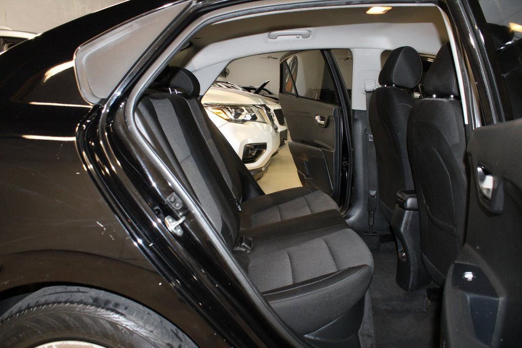 Used 2021 Kia Rio S image 13