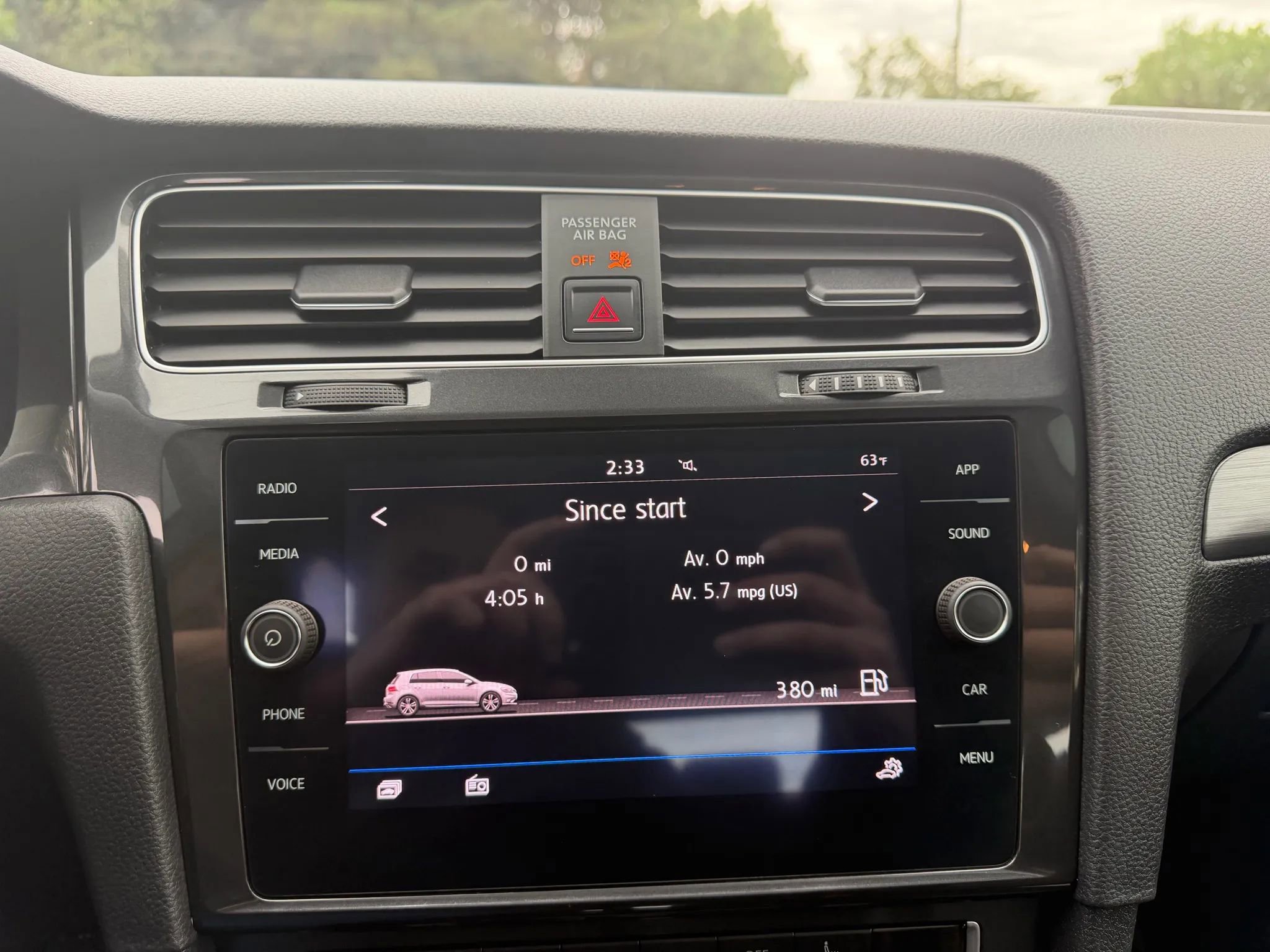 Used 2018 Volkswagen Golf SE image 27