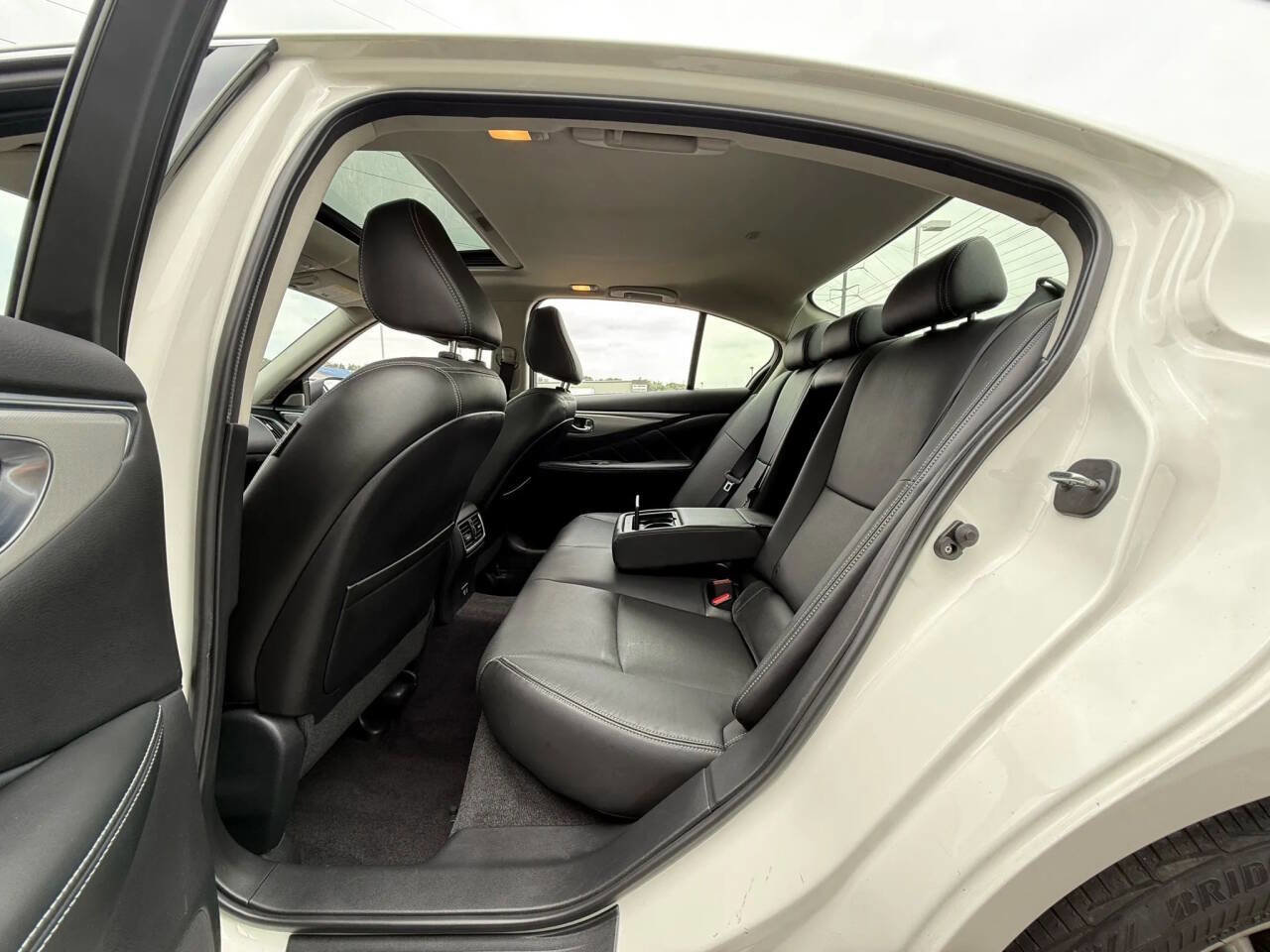 Used 2021 INFINITI Q50 Luxe w/ Seat & Sound Package image 16