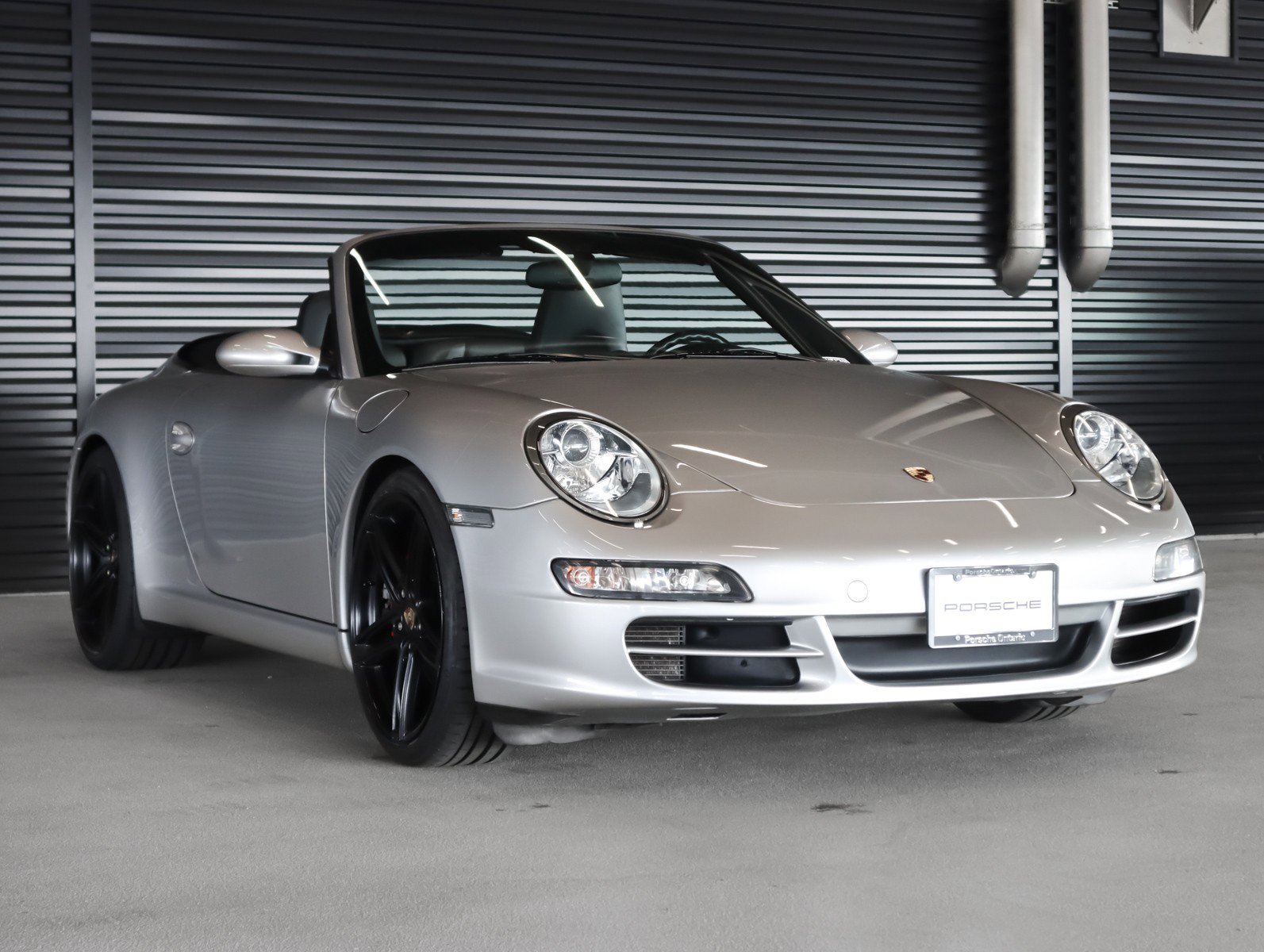 Used 2005 Porsche 911 Carrera S image 7