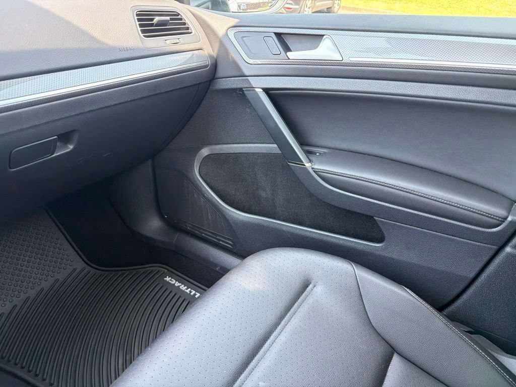 Used 2018 Volkswagen Golf Alltrack SE AWD/4WD image 16