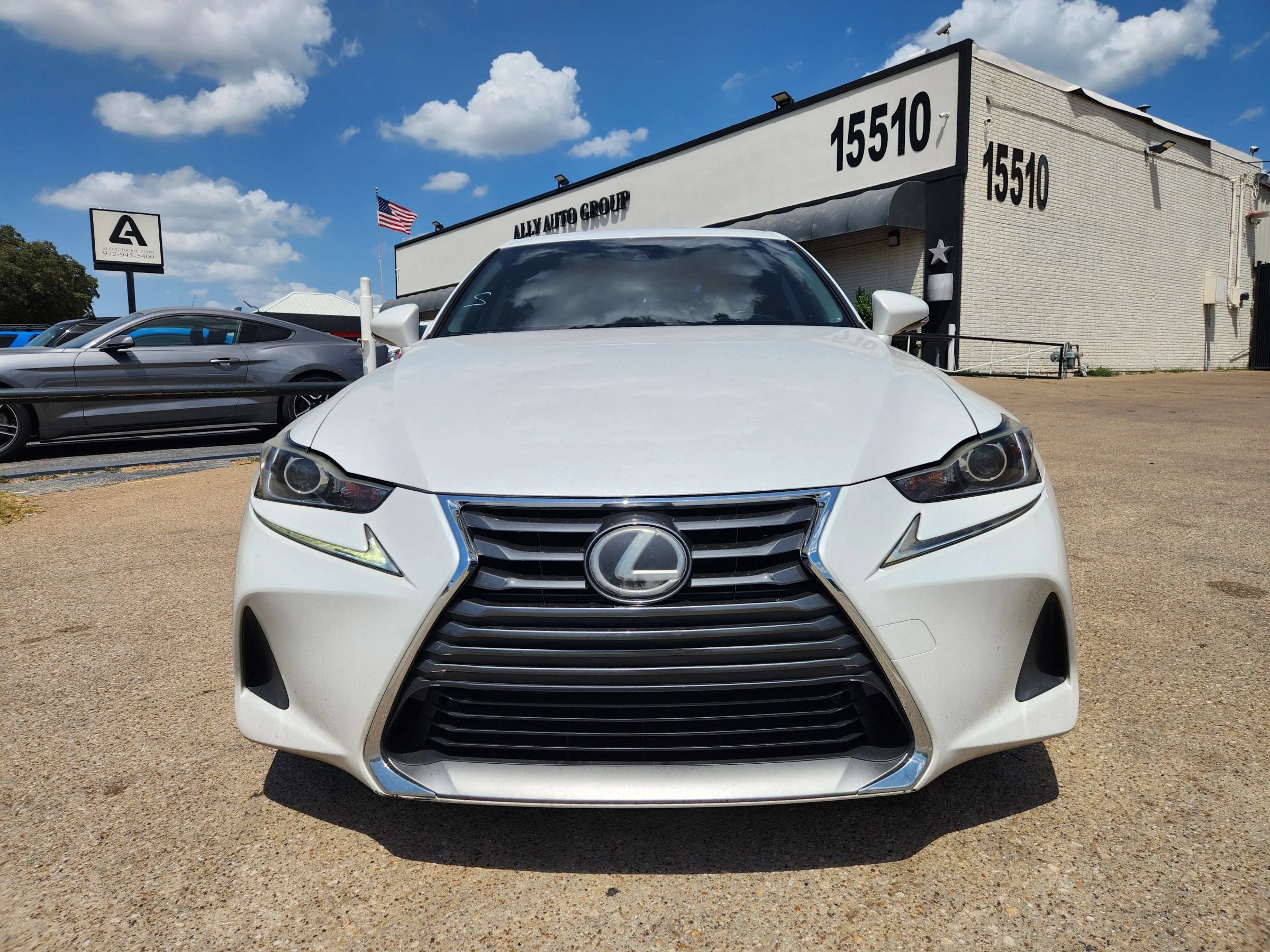 Used 2018 Lexus IS 300 w/ Accessory Package 2 RWD image 8