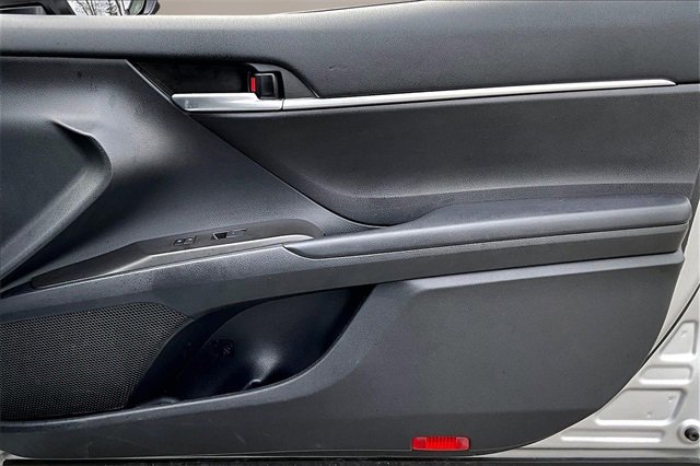 Used 2021 Toyota Camry SE image 24