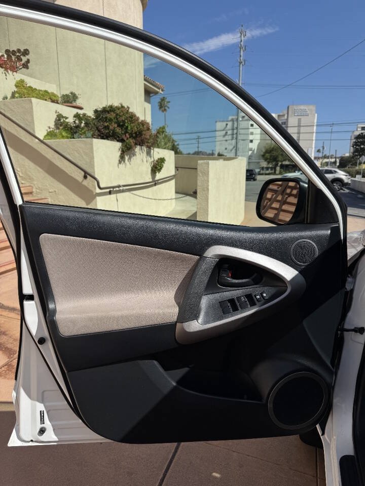 Used 2007 Toyota RAV4 4WD image 10