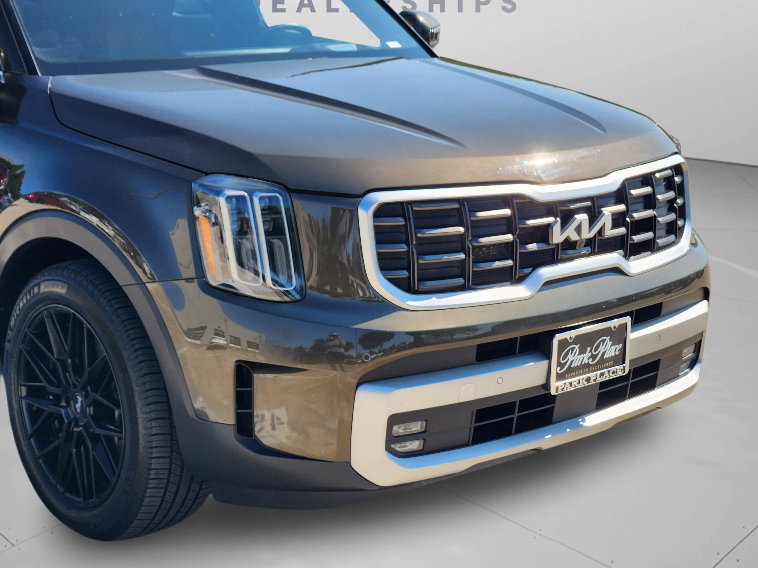 Used 2023 Kia Telluride SX Prestige AWD/4WD image 11