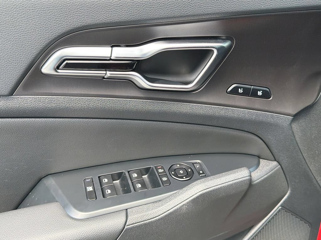 New 2026 Kia Sportage SX FWD image 18