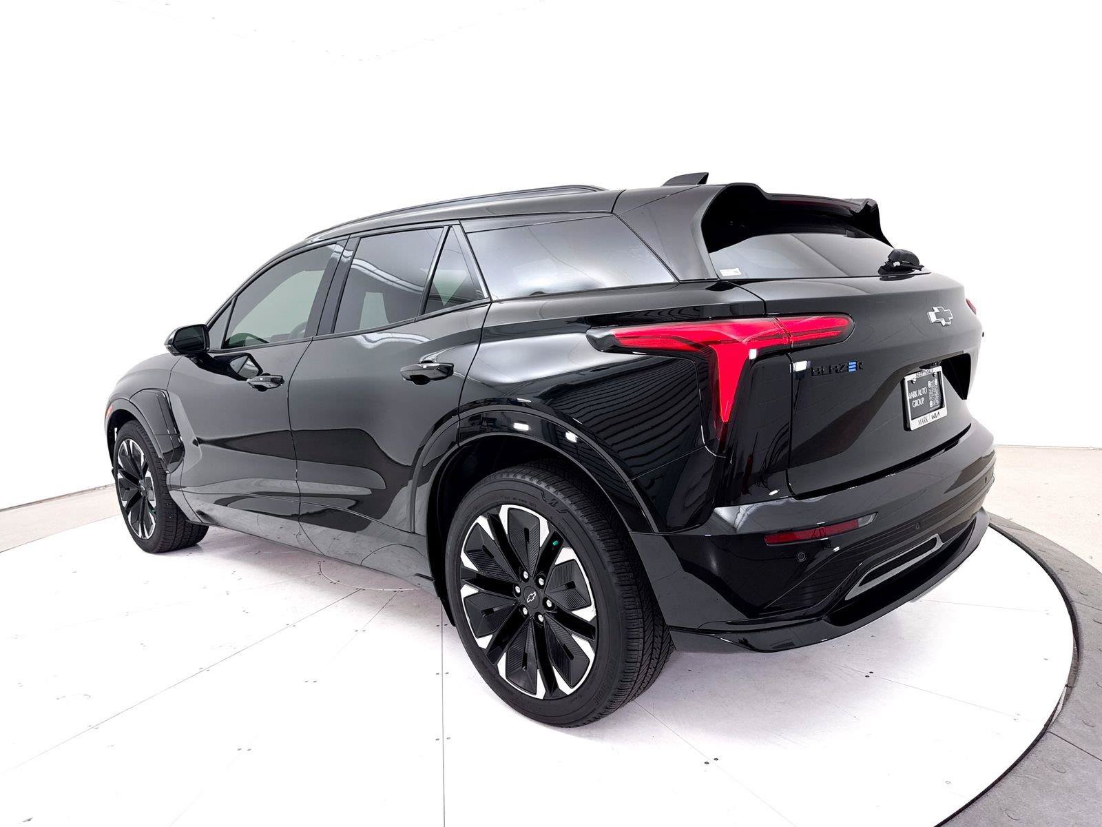 Used 2024 Chevrolet Blazer EV RS AWD/4WD image 12