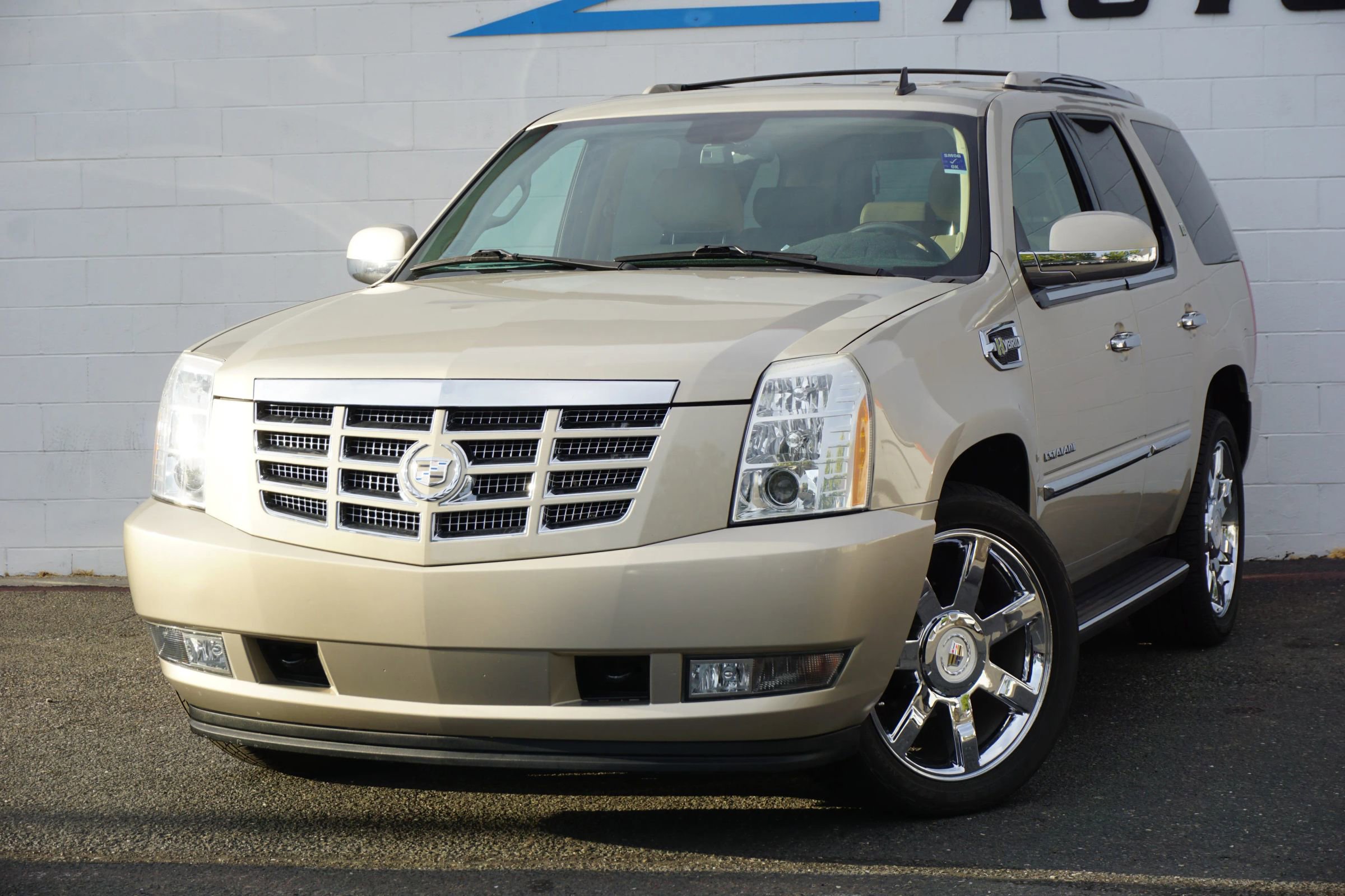 Used 2010 Cadillac Escalade Hybrid