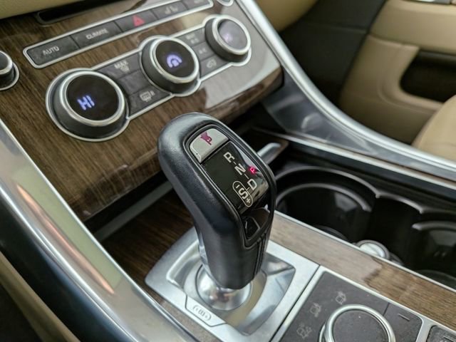 Used 2015 Land Rover Range Rover Sport HSE image 20
